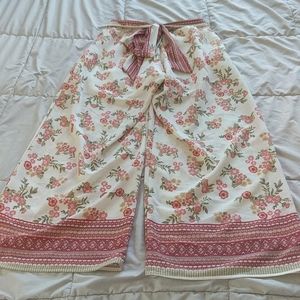 Floral palazzo pants